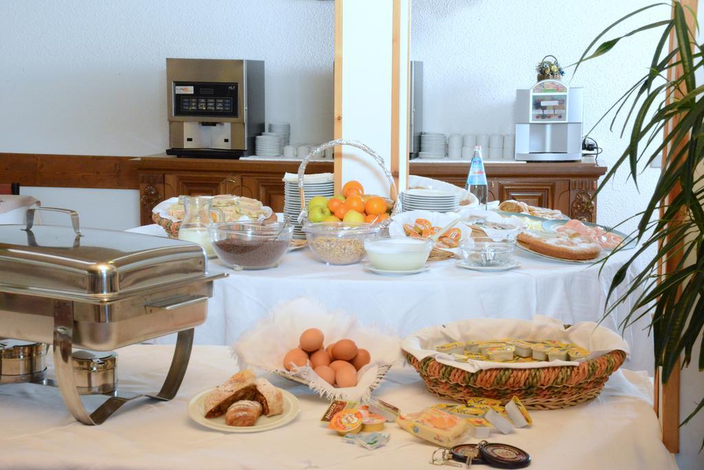 Savoia Hotel Passo del Tonale Kültér fotó