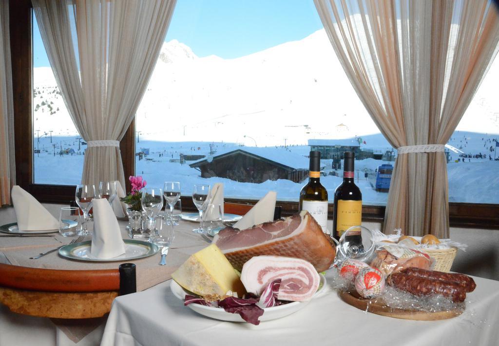 Savoia Hotel Passo del Tonale Kültér fotó