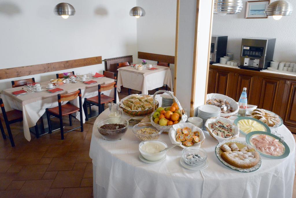 Savoia Hotel Passo del Tonale Kültér fotó